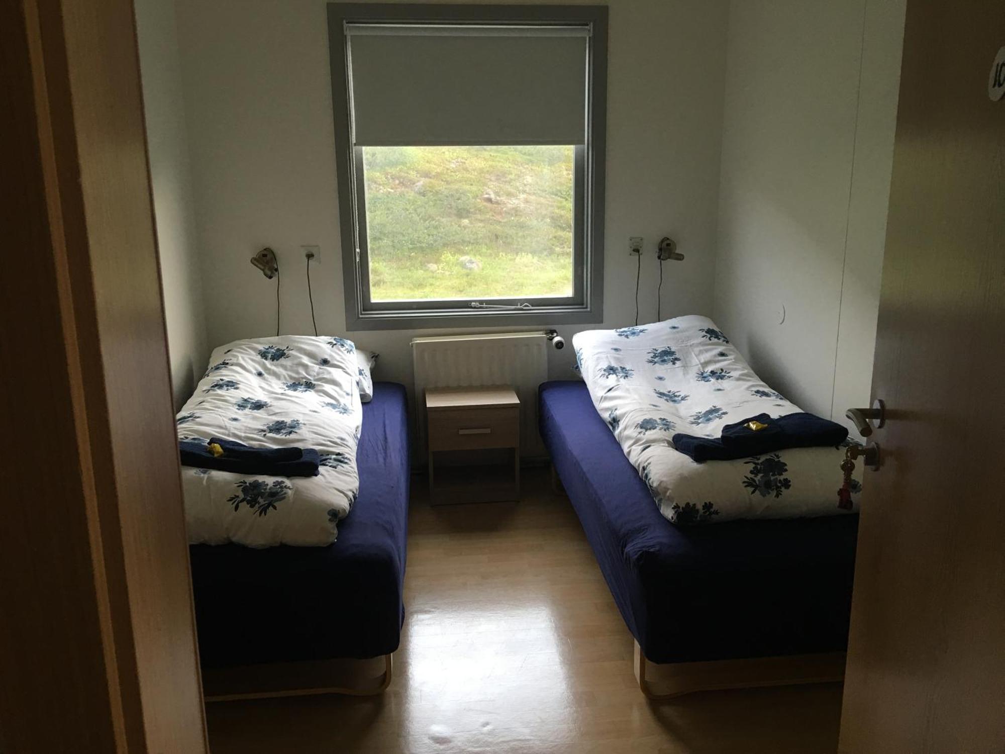 Vestmannsvatn Guesthouse Athaldalur Room photo